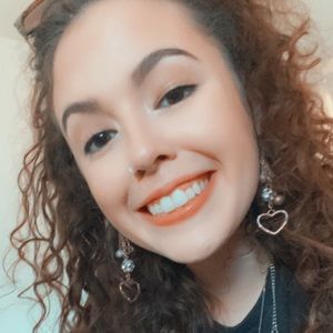 Meet your Posher, Selena